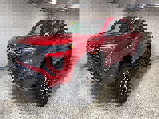 Used 2024 GMC Canyon AT4X image 7