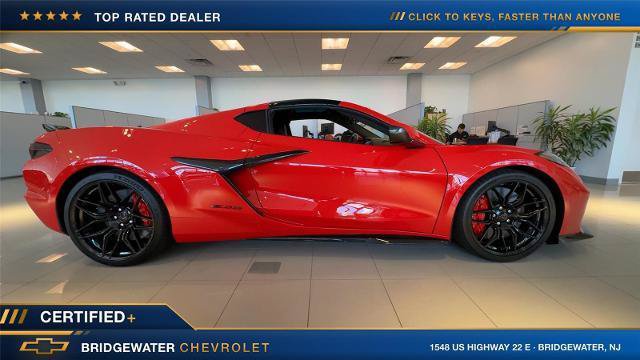 Used 2024 Chevrolet Corvette Z06 RWD image 11