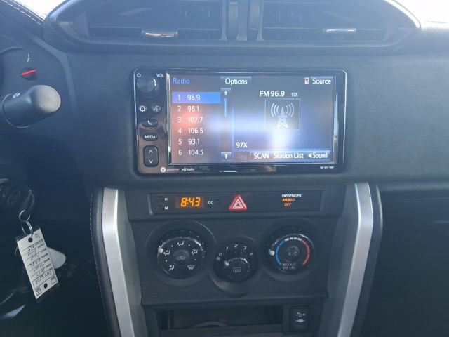 Used 2017 Toyota 86 image 18