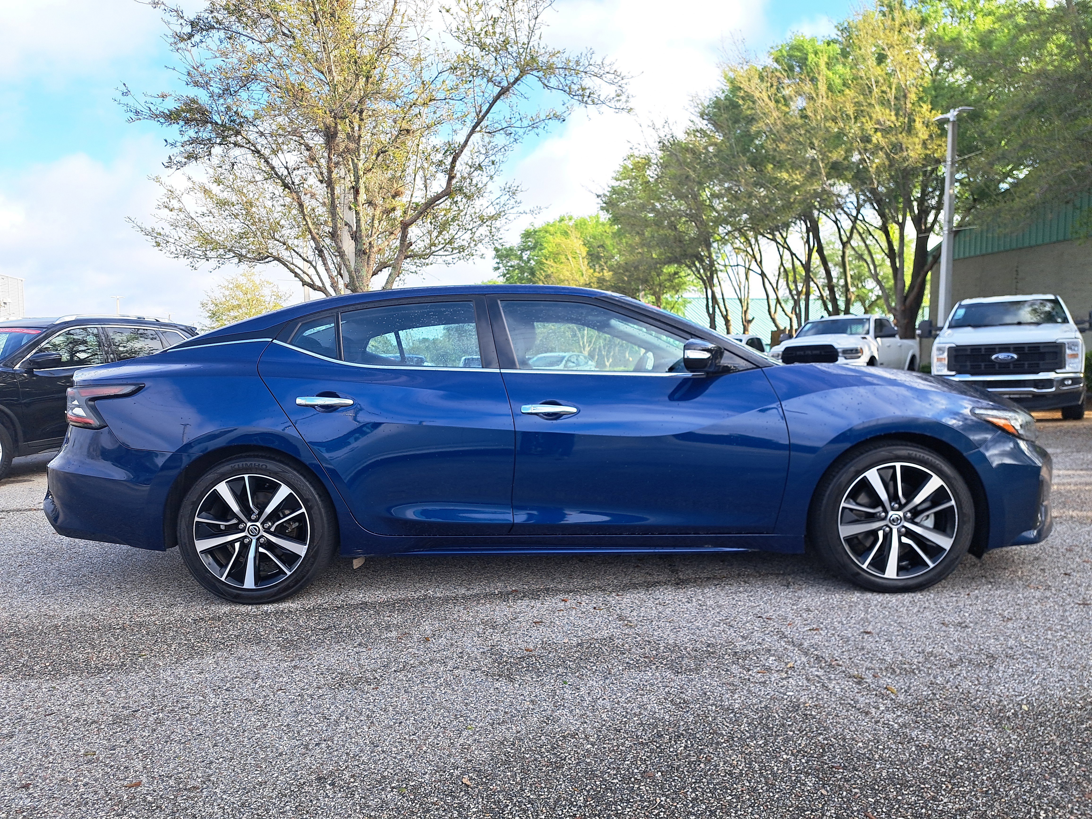 Certified 2022 Nissan Maxima SV w/ Floor Mat Group FWD image 4