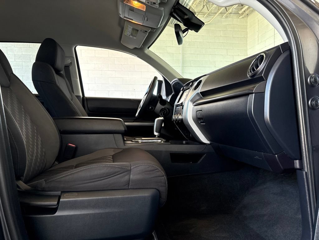 Used 2018 Toyota Tundra SR5 w/ SR5 Upgrade Package RWD image 13
