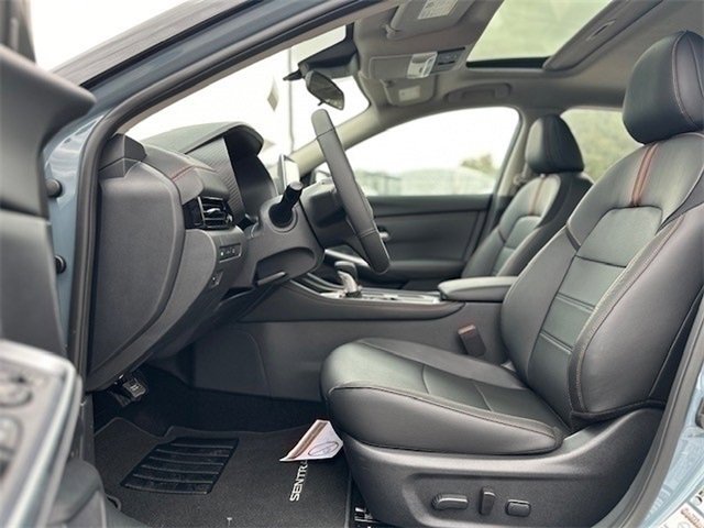 New 2025 Nissan Sentra SR w/ SR Premium Package image 8