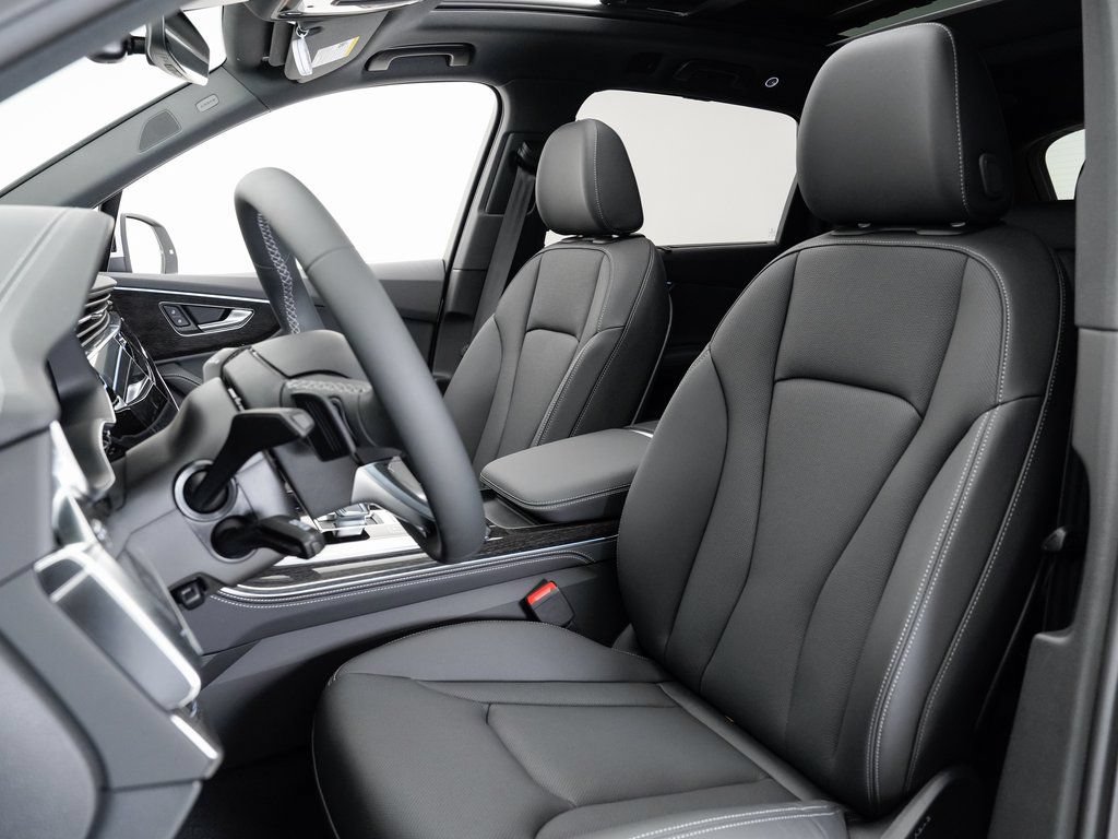 Certified 2025 Audi Q7 3.0T Premium Plus w/ Premium Plus Package AWD/4WD image 5
