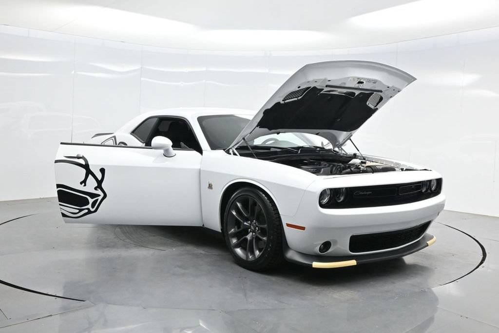 Used 2022 Dodge Challenger R/T Scat Pack w/ Driver Convenience Group RWD image 45