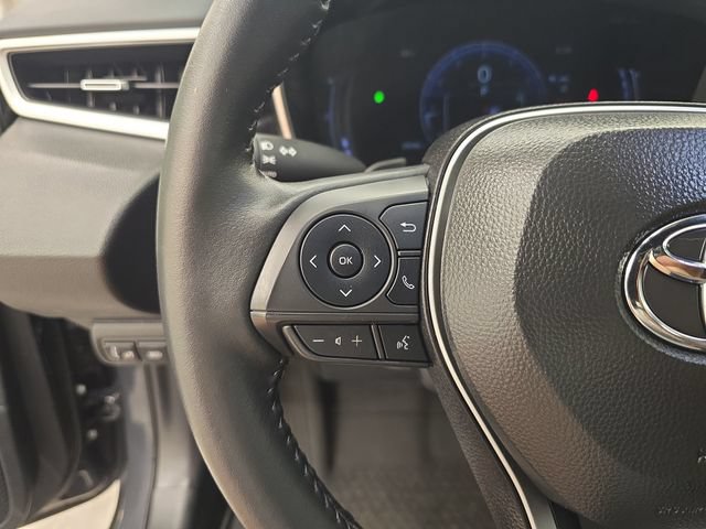 Used 2025 Toyota Corolla XSE FWD image 30