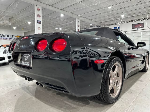 Used 2004 Chevrolet Corvette Convertible w/ Preferred Equipment Group RWD image 3