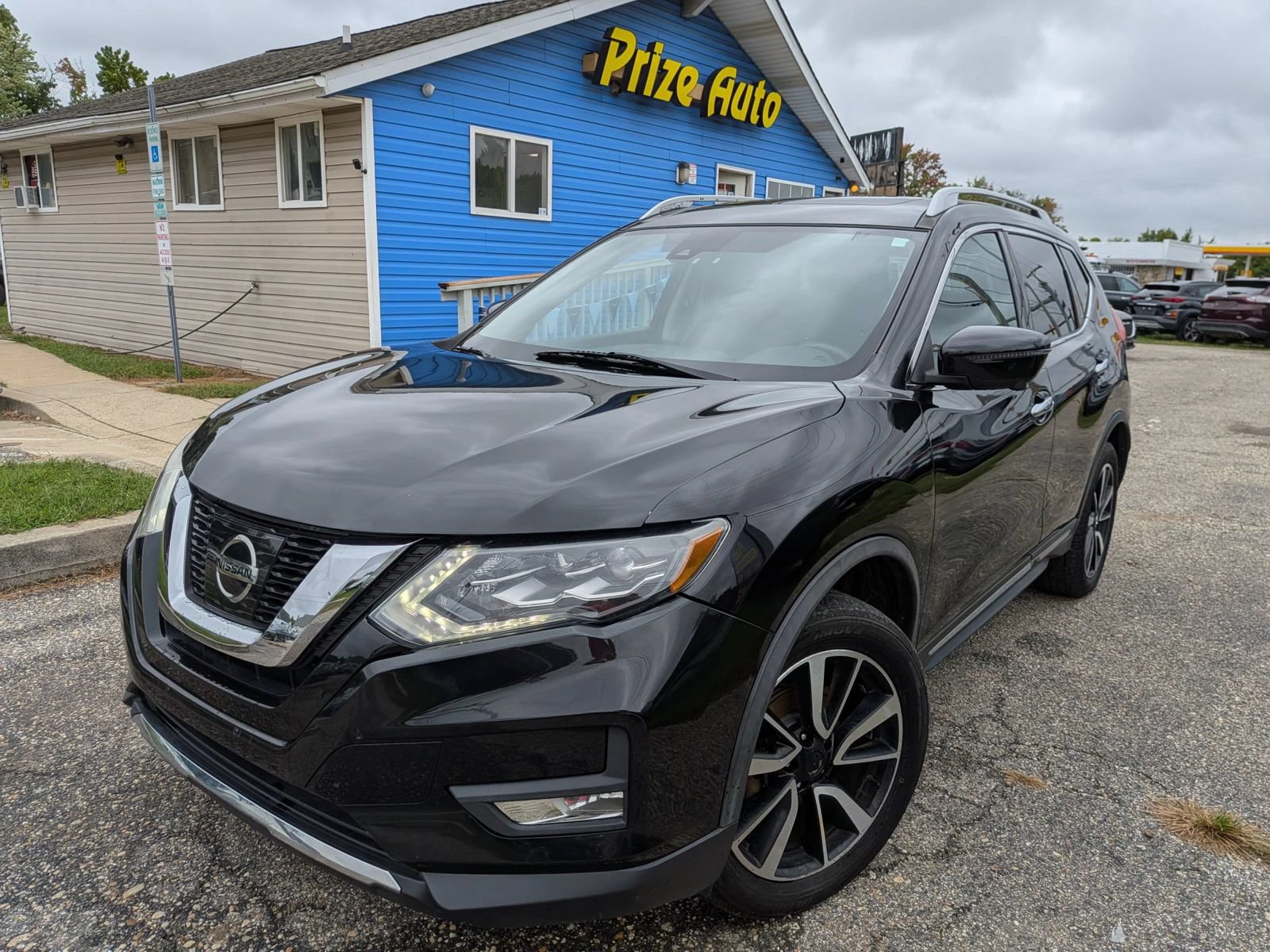 Used 2017 Nissan Rogue SL w/ SL Premium Package AWD/4WD image 1