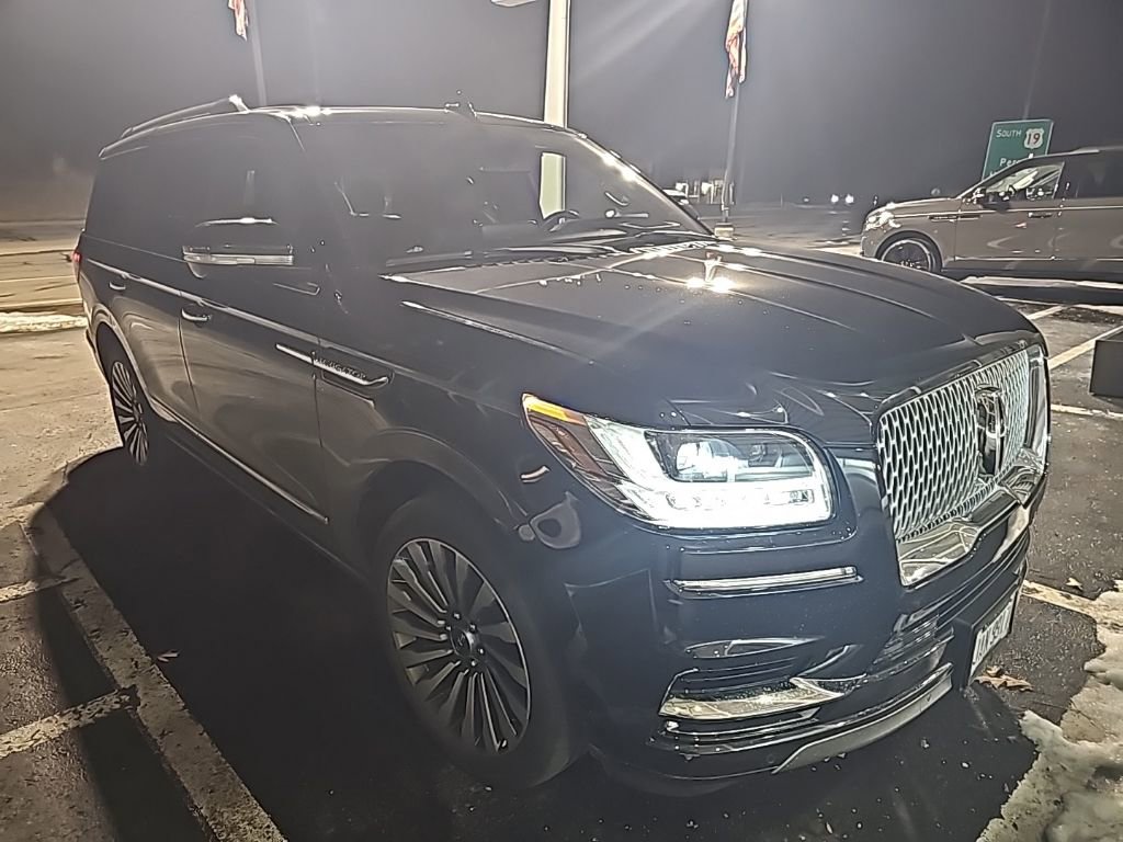 Used 2019 Lincoln Navigator Reserve image 6