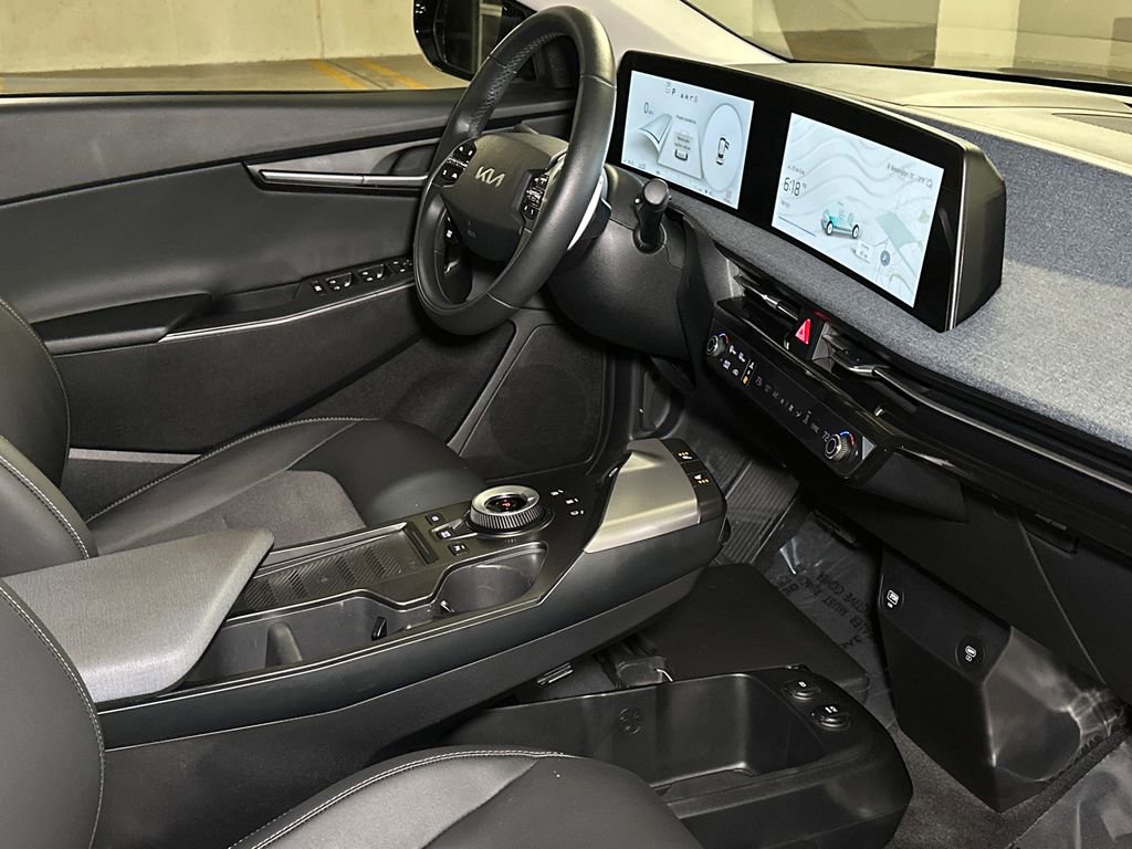 Certified 2024 Kia EV6 Light image 12