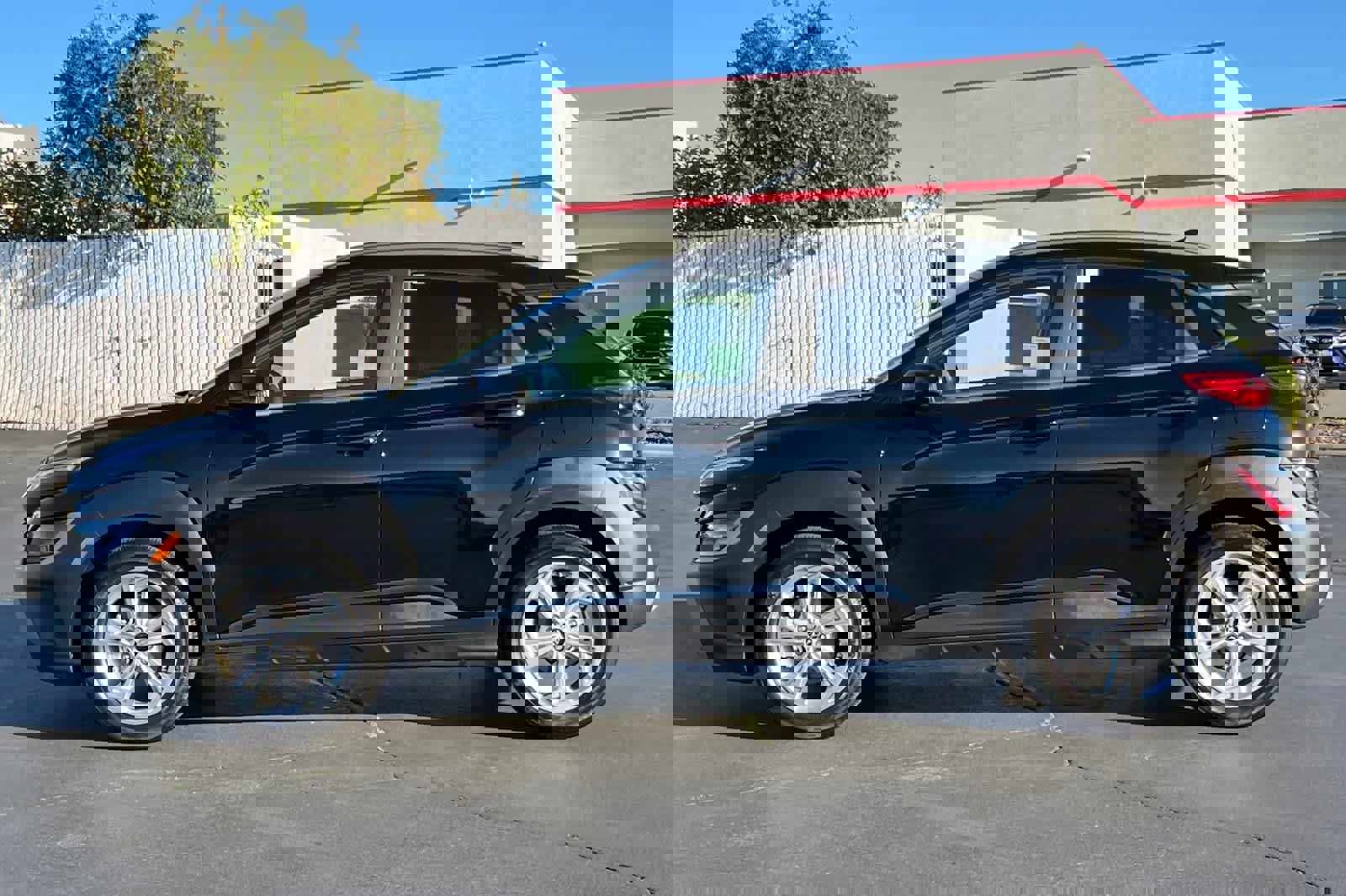 Used 2023 Hyundai Kona SEL w/ Cargo Package image 9