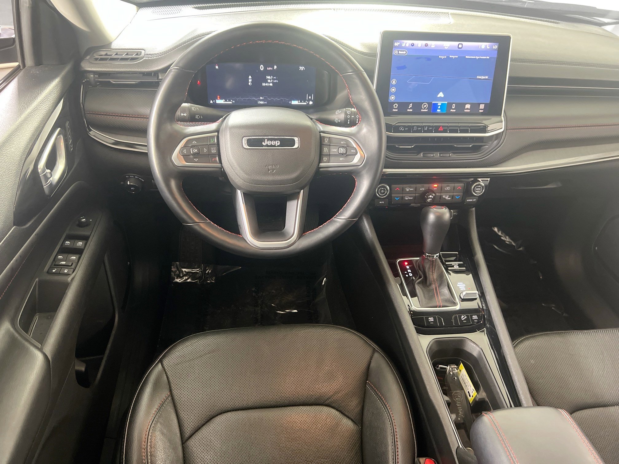 Used 2022 Jeep Compass Trailhawk w/ Trailhawk Elite Group image 22