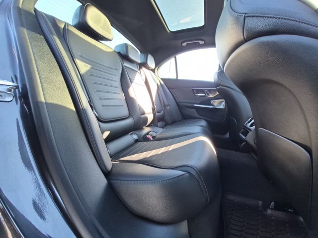 Used 2024 Mercedes-Benz C 300 4MATIC Sedan image 21