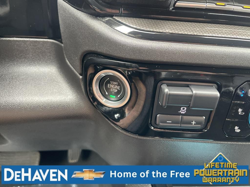 Used 2024 Chevrolet Silverado 1500 ZR2 w/ Technology Package AWD/4WD image 17