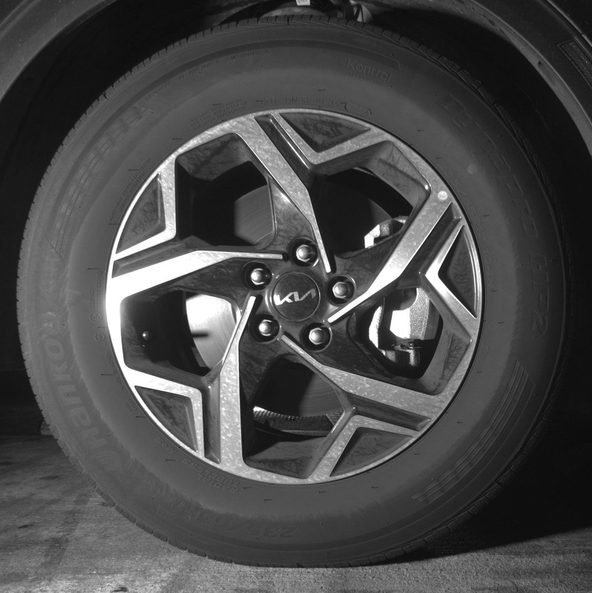 Used 2025 Kia Sportage LX image 13