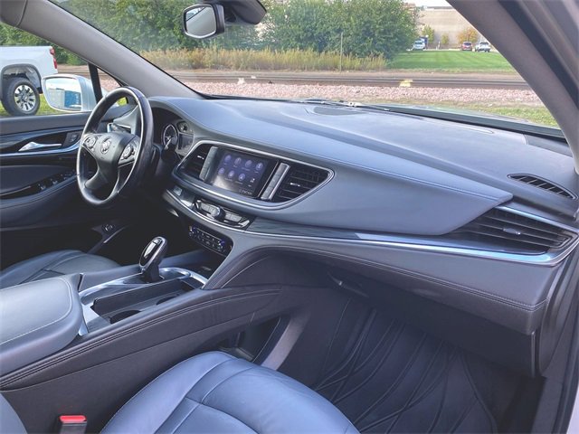 Used 2020 Buick Enclave Premium image 28