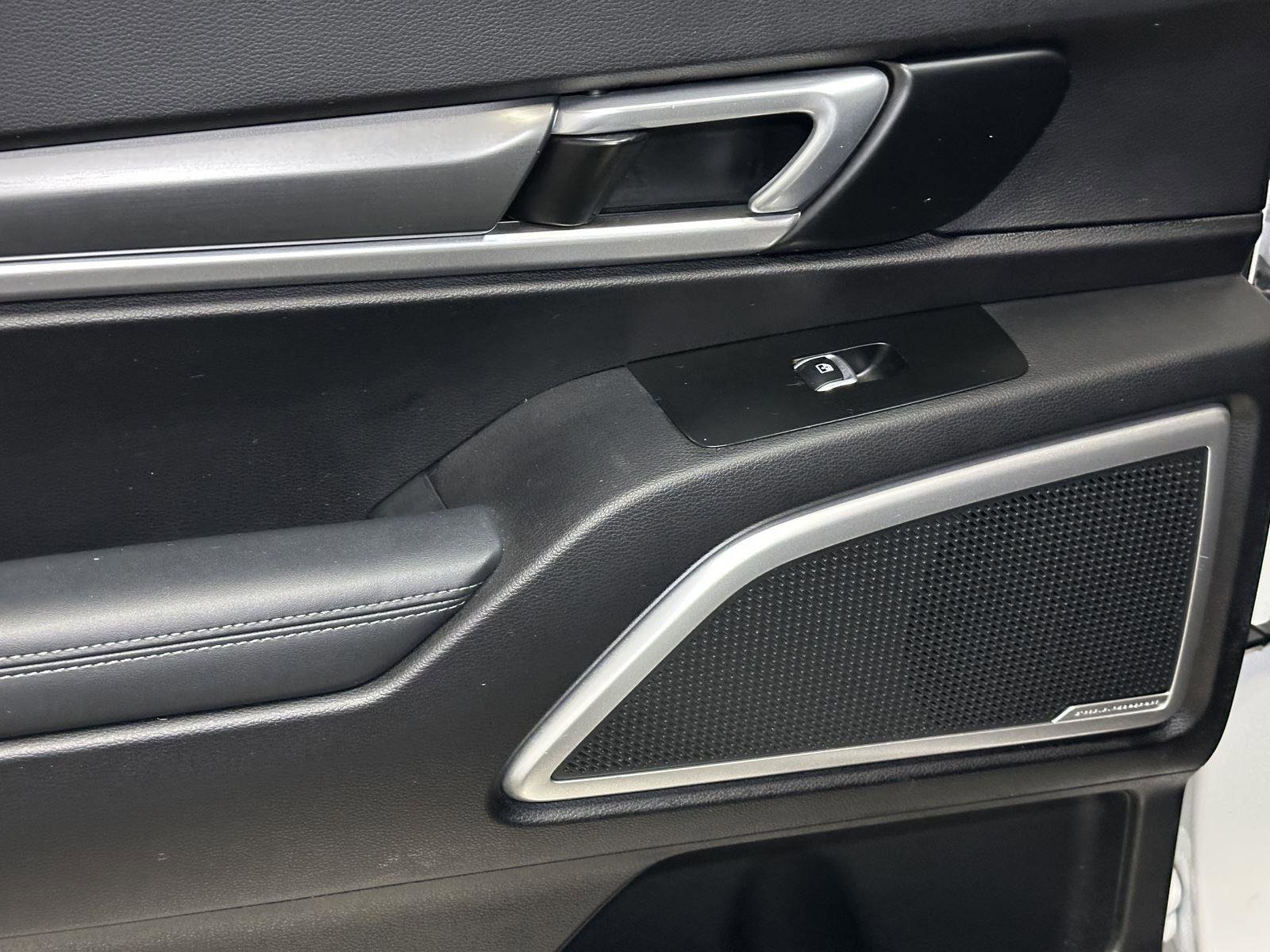 Used 2020 Kia Telluride S image 31