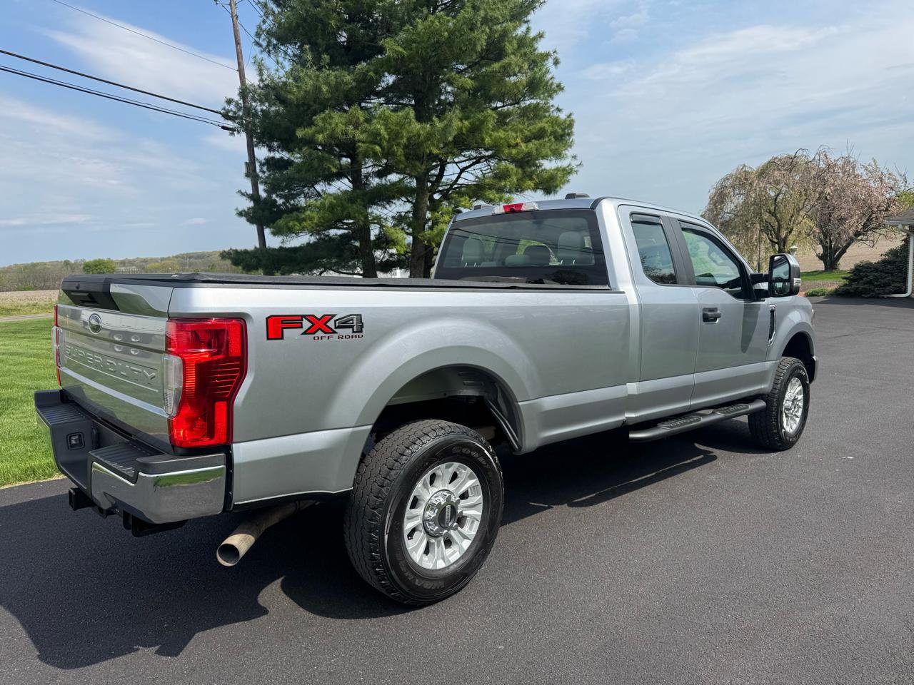Used 2021 Ford F250 XL w/ STX Appearance Package AWD/4WD image 8