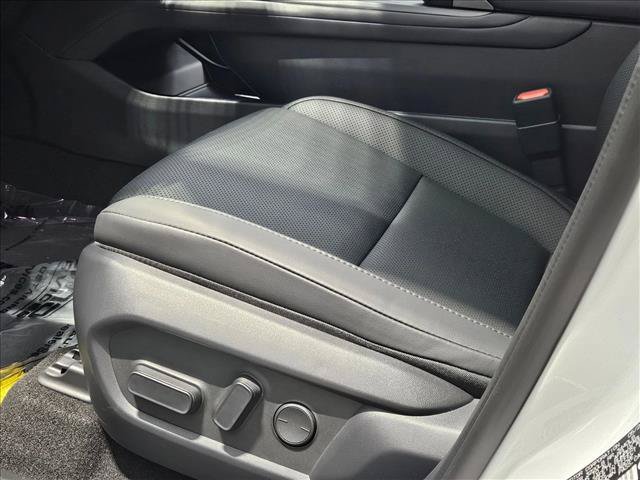 New 2026 Lexus ES 350e FWD image 4