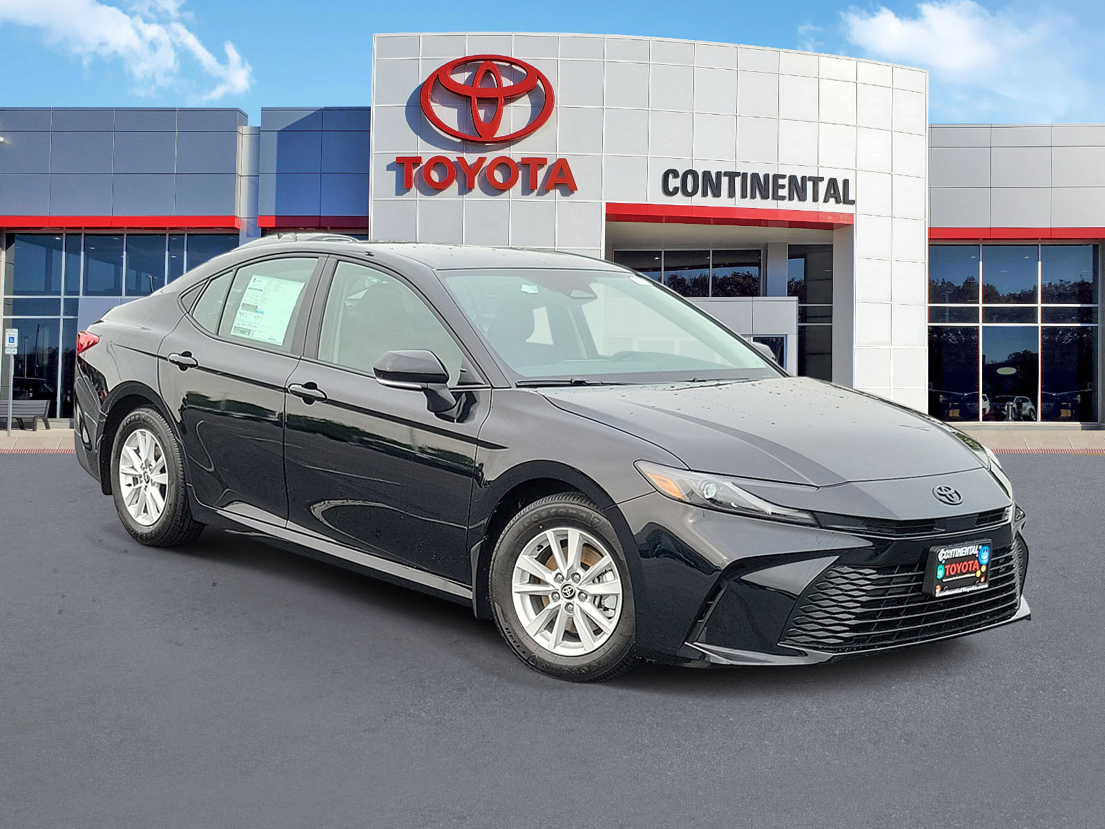 New 2026 Toyota Camry LE FWD image 2
