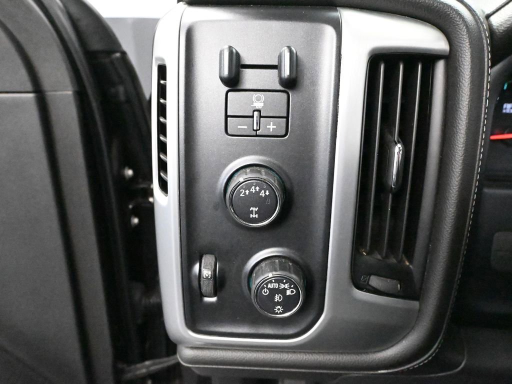 Used 2018 GMC Sierra 3500 SLT w/ Duramax Plus Package image 32