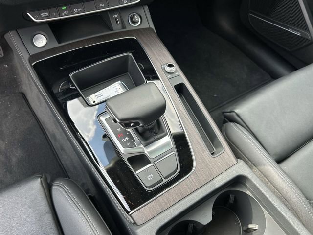 Used 2024 Audi Q5 e Premium Plus image 22
