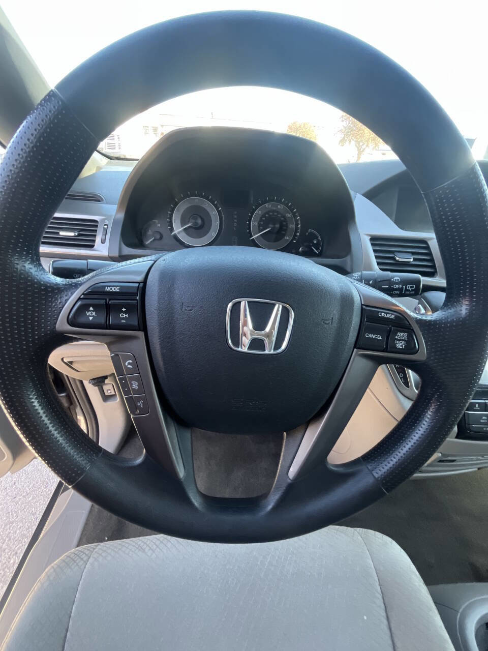 Used 2017 Honda Odyssey SE image 14