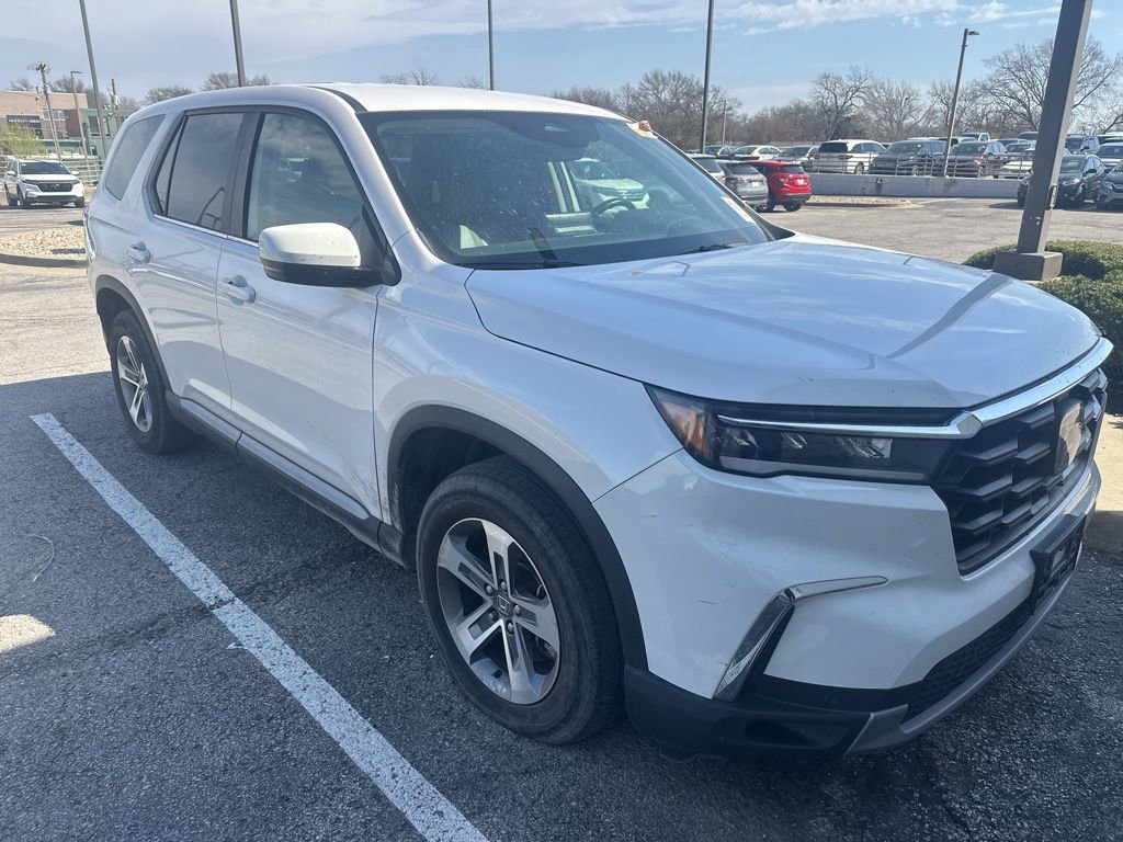 Used 2024 Honda Pilot EX-L image 3