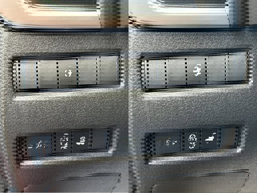 New 2026 Nissan Rogue SV image 14