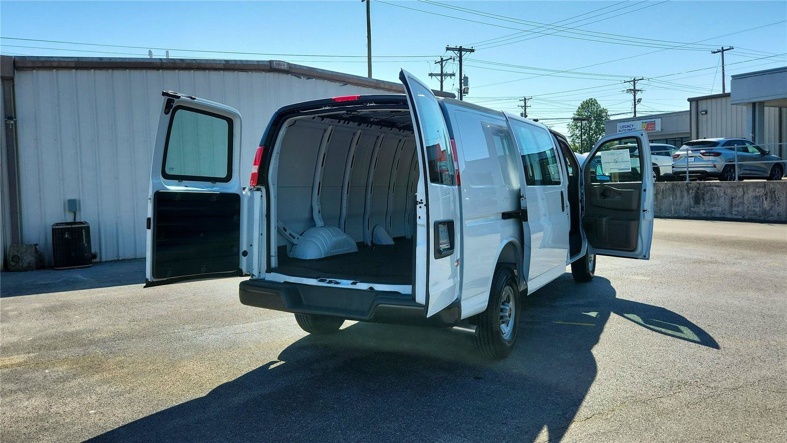 New 2026 GMC Savana 2500 Extended RWD image 6