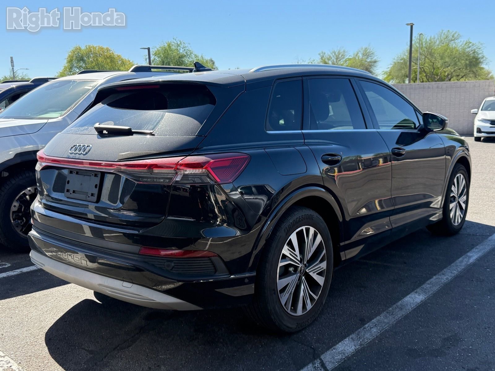 Used 2023 Audi Q4 e-tron Premium Plus w/ Premium Plus image 4