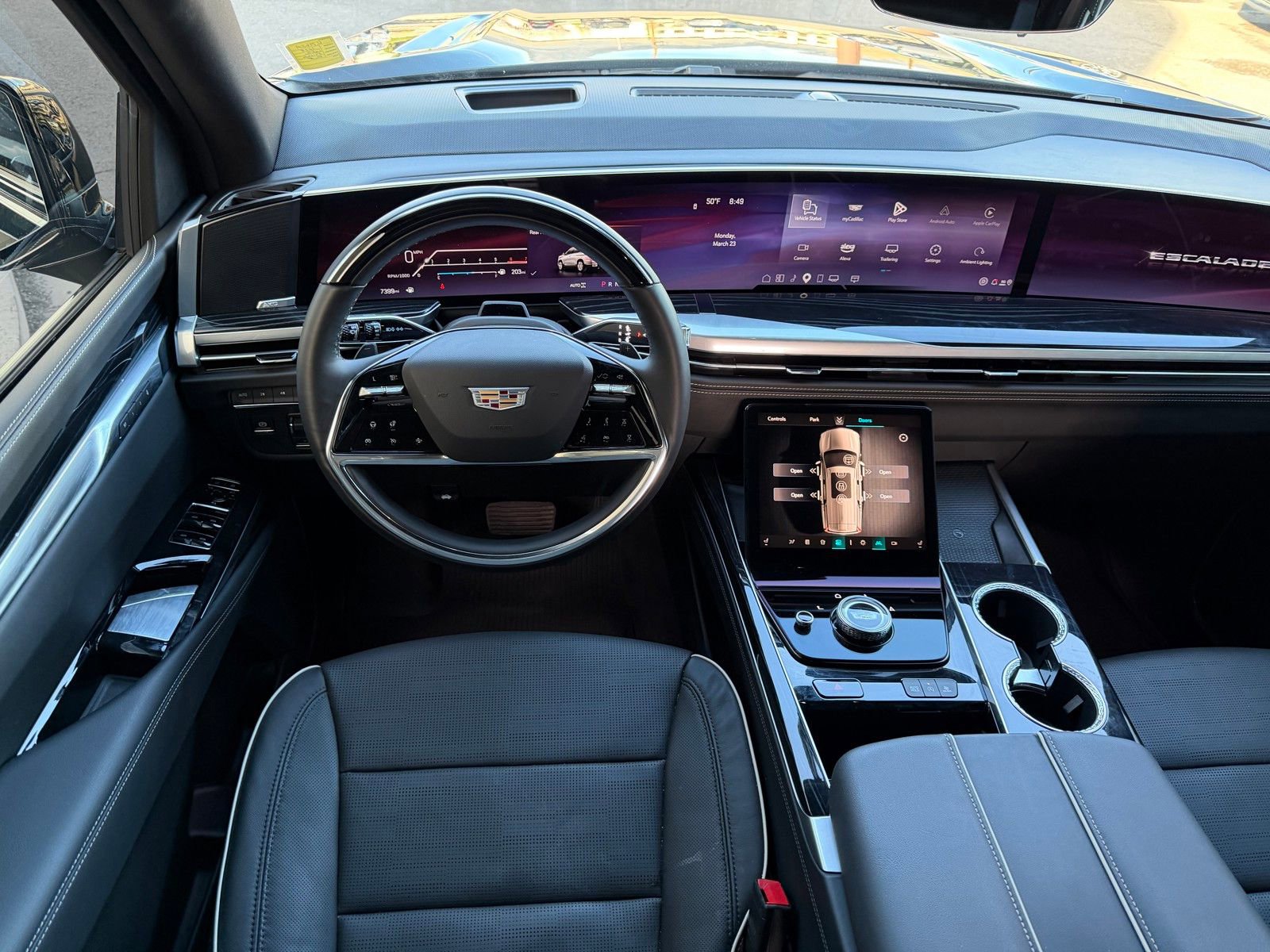 Used 2025 Cadillac Escalade ESV Sport w/ Touring Package image 30