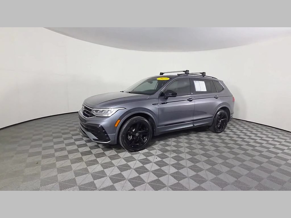 Used 2023 Volkswagen Tiguan SE R-Line FWD image 48