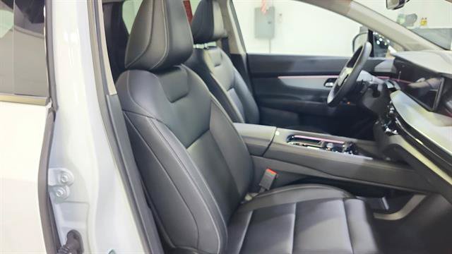 Certified 2025 Nissan Murano SL AWD/4WD image 26