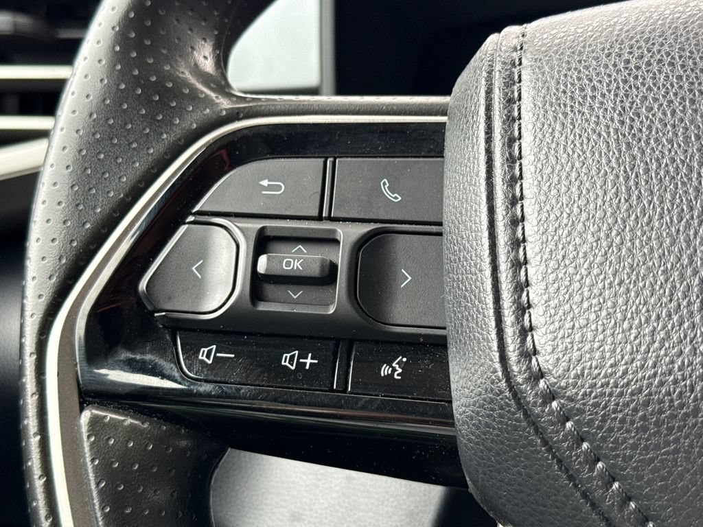 Used 2023 Toyota Tundra SR5 AWD/4WD image 28