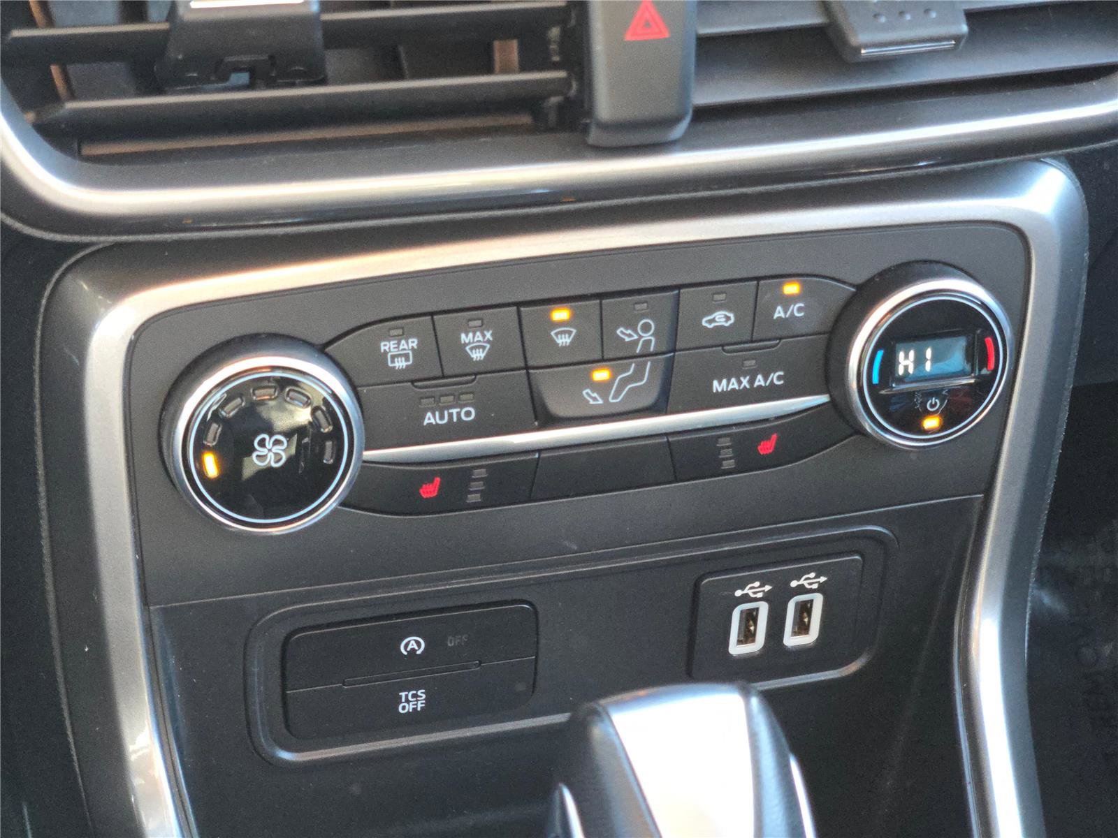 Used 2021 Ford EcoSport SE image 32