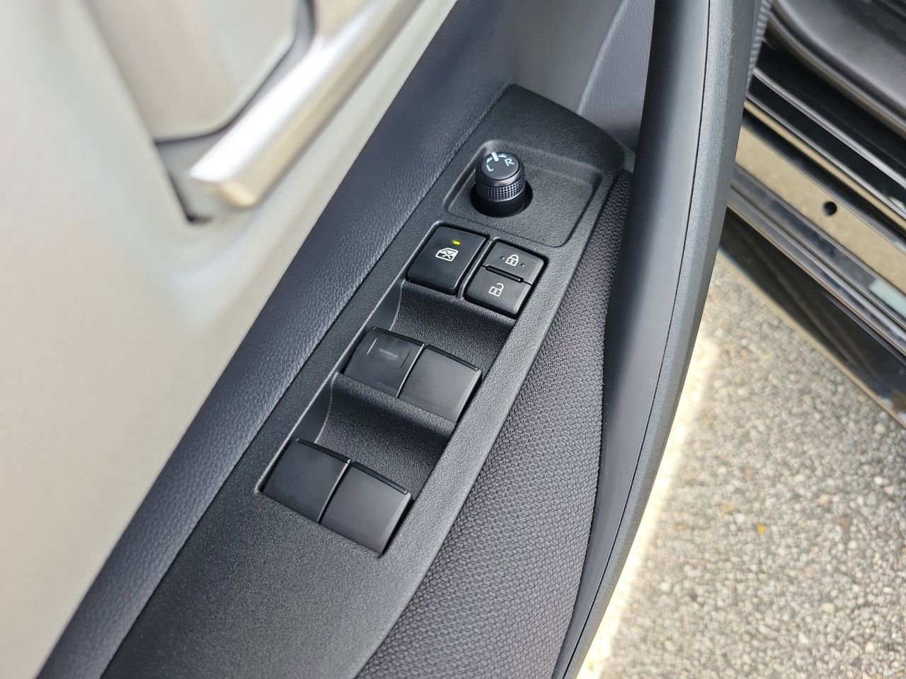 New 2026 Toyota Corolla SE image 14