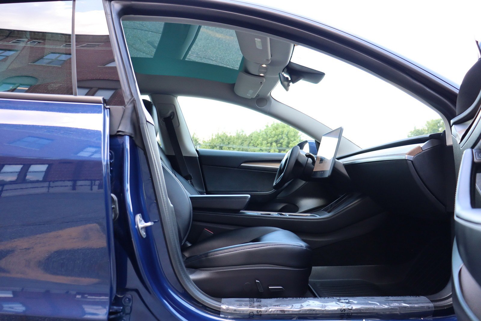 Used 2022 Tesla Model 3 Standard Range RWD image 18