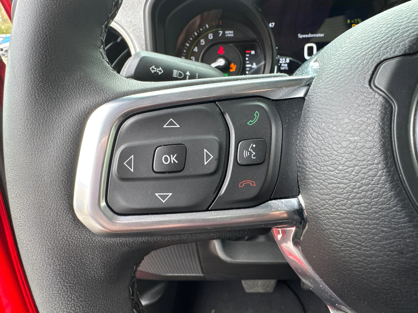 Used 2025 Jeep Wrangler Sahara image 29