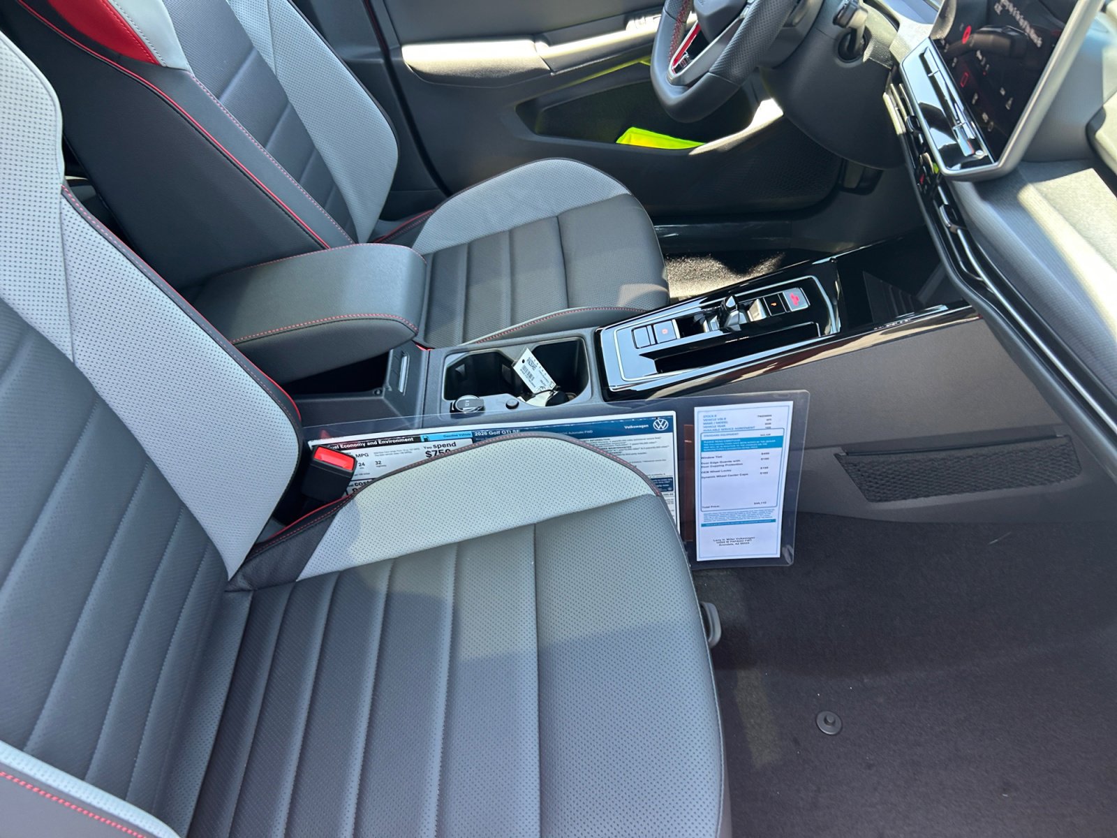 New 2026 Volkswagen GTI SE FWD image 18