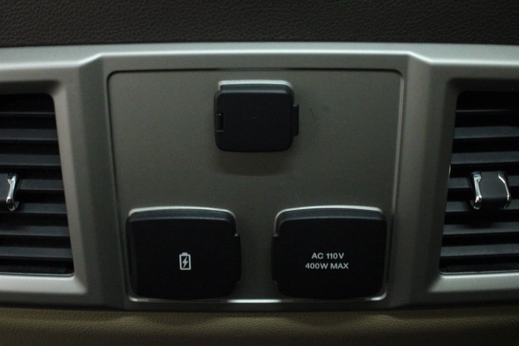 Used 2018 Ford F150 Lariat image 34