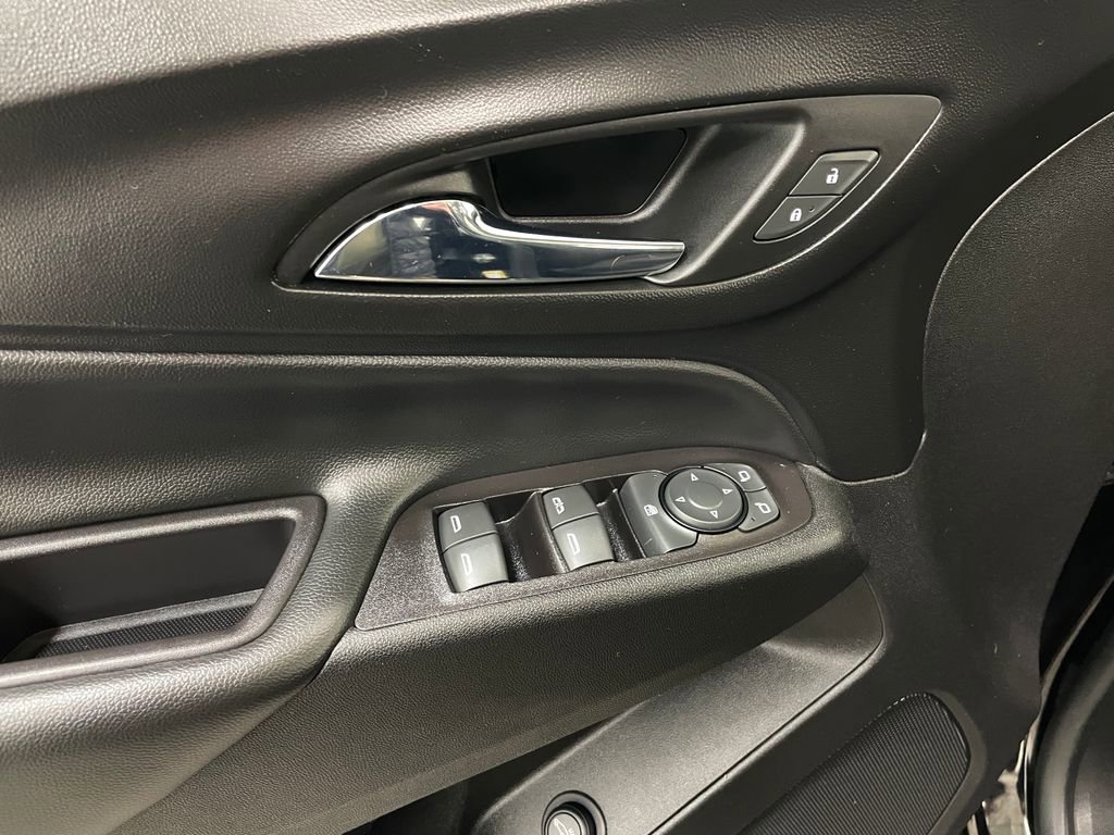 Used 2019 Chevrolet Equinox LT FWD image 26