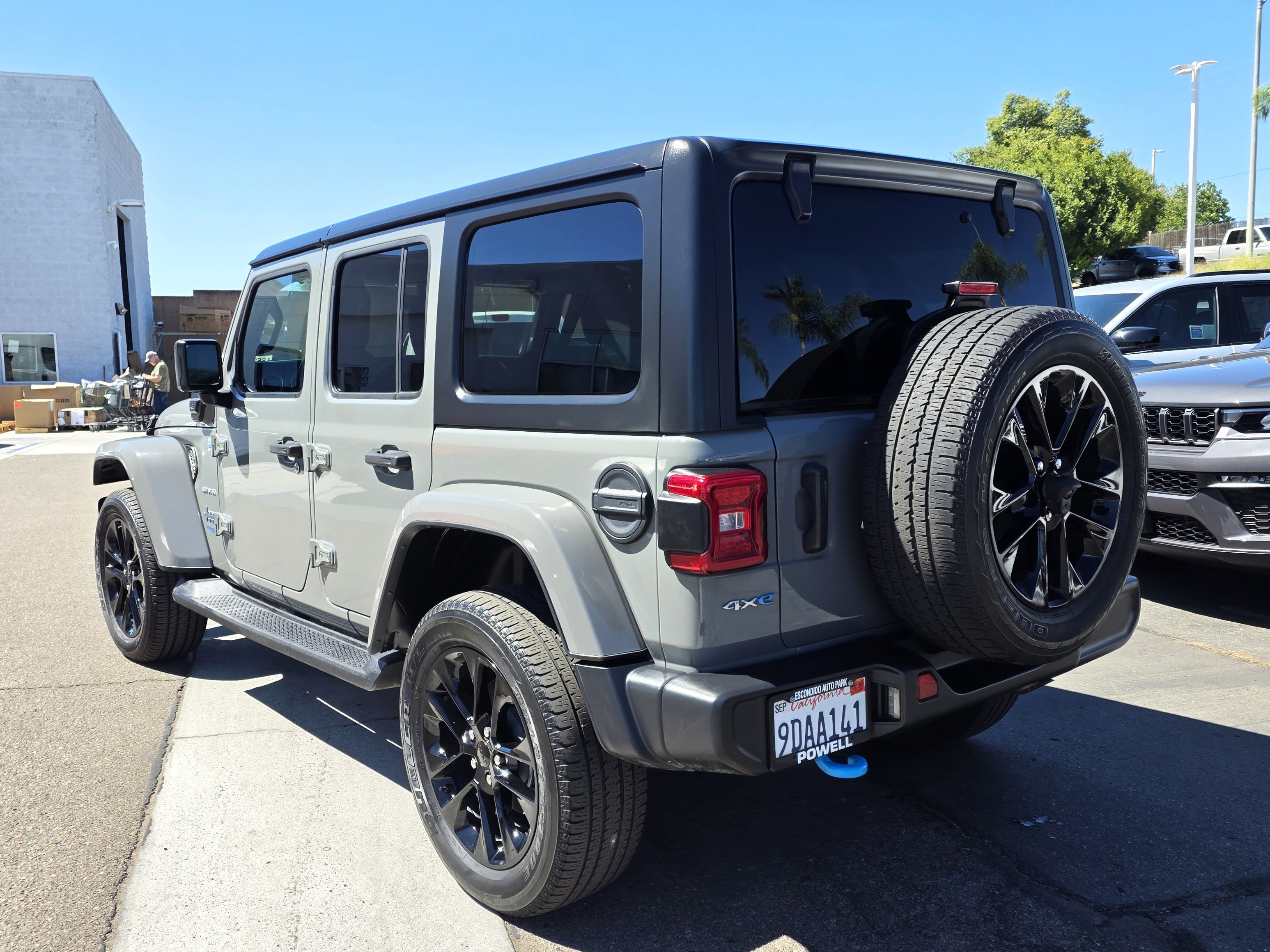 Certified 2022 Jeep Wrangler Unlimited Sahara AWD/4WD image 3