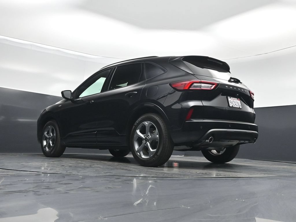 Certified 2023 Ford Escape ST-Line w/ Tech Pack #1 FWD image 48