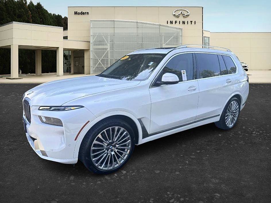 Used 2023 BMW X7 xDrive40i w/ Premium Package AWD/4WD image 1