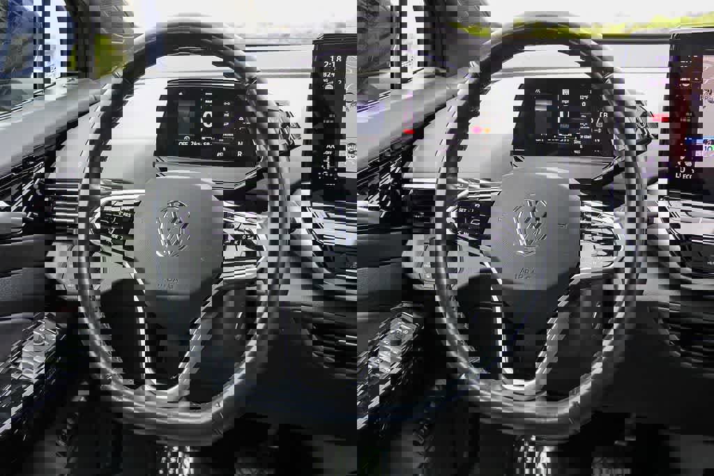 Used 2022 Volkswagen ID.4 Pro S image 14