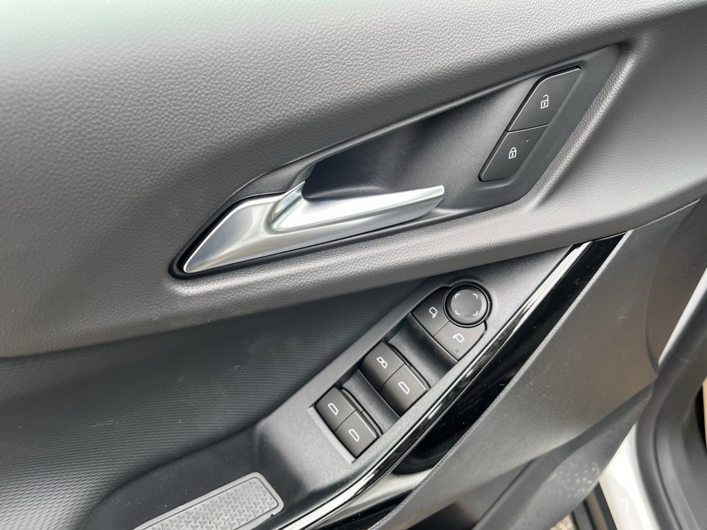 New 2026 Chevrolet Equinox LT image 10