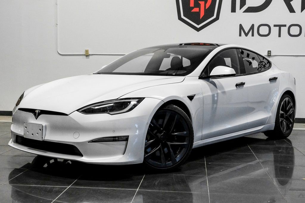 Used 2023 Tesla Model S image 8