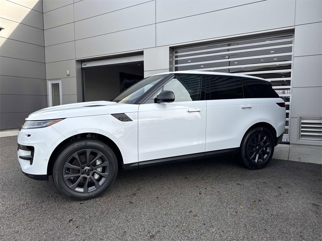 New 2025 Land Rover Range Rover Sport SE image 2