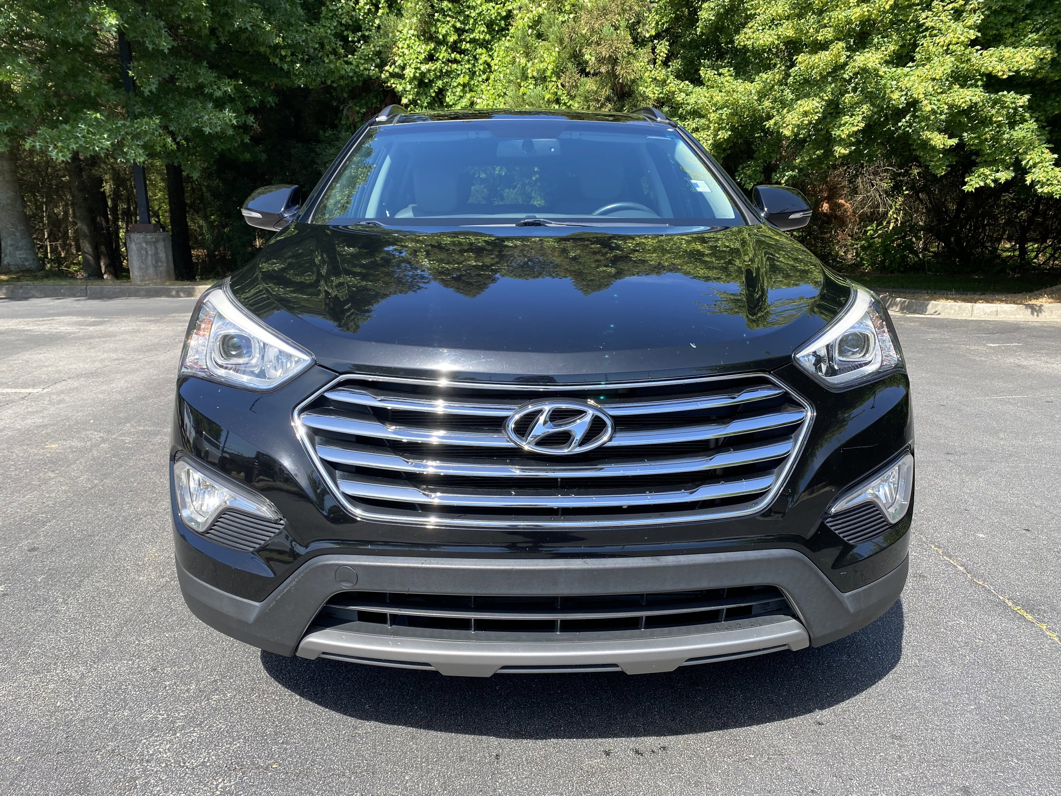 Used 2016 Hyundai Santa Fe SE w/ Option Group 03 FWD image 3