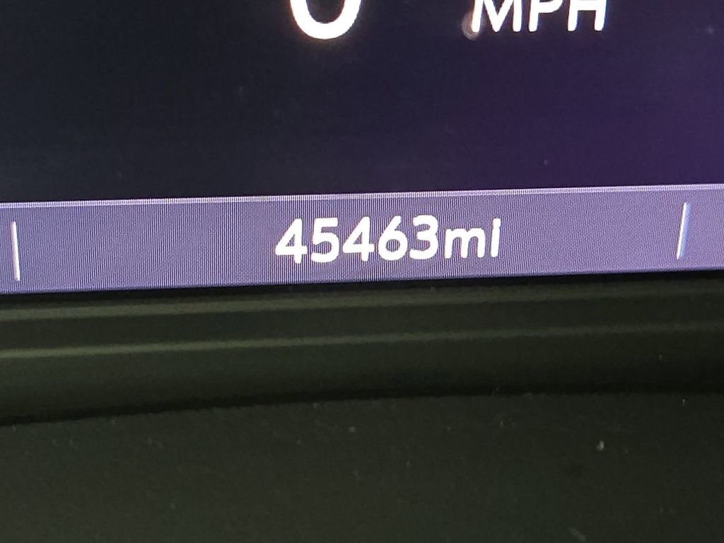 Used 2021 Buick Enclave Essence w/ LPO, Floor Liner Package image 18